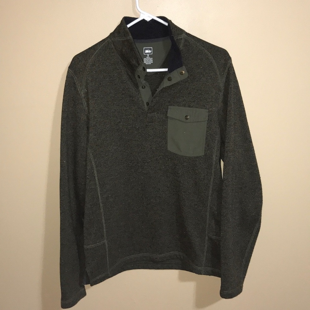Rei Sweater